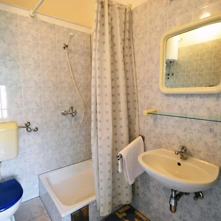 Apartament Lucija-4 *